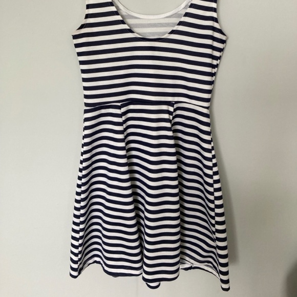 H&M Divided Navy Blue and White Sized US 4 Skater Striped Dress - Picture 6 of 13